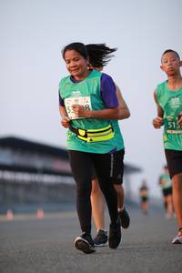 BIB: 515
                            <button type="button" onclick="openModal(10537378)" class="btn btn-primary btn-sm float-right btn-popup" data-toggle="modal" data-target=".modal-high-quality">
                        <i class="fas fa-shopping-cart"></i> Add to Cart
                    </button>
                                            <button type="button" onclick="isThisMe(10537378, true)" class="btn btn-success btn-sm float-right btn-popup btn-isme hidden" data-toggle="tooltip" data-placement="bottom" title="นี่คือรูปของคุณใช่ไหม คลิกที่นี่เพื่อเอาเข้าอัลบั้ม">
                        <i class="fas fa-plus"></i> Add to album
                    </button>
                    <button type="button" onclick="isThisMe(10537378, false)" class="btn btn-warning btn-sm float-right btn-popup btn-isnotme hidden">
                        <i class="fas fa-ban"></i> Remove from album
                    </button>