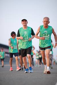 BIB: 50094, 1826, 512
                            <button type="button" onclick="openModal(10539281)" class="btn btn-primary btn-sm float-right btn-popup" data-toggle="modal" data-target=".modal-high-quality">
                        <i class="fas fa-shopping-cart"></i> Add to Cart
                    </button>
                                            <button type="button" onclick="isThisMe(10539281, true)" class="btn btn-success btn-sm float-right btn-popup btn-isme hidden" data-toggle="tooltip" data-placement="bottom" title="นี่คือรูปของคุณใช่ไหม คลิกที่นี่เพื่อเอาเข้าอัลบั้ม">
                        <i class="fas fa-plus"></i> Add to album
                    </button>
                    <button type="button" onclick="isThisMe(10539281, false)" class="btn btn-warning btn-sm float-right btn-popup btn-isnotme hidden">
                        <i class="fas fa-ban"></i> Remove from album
                    </button>