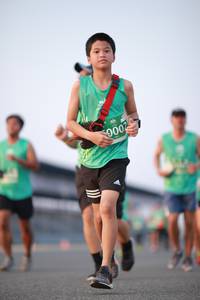 BIB: 9002
                            <button type="button" onclick="openModal(10538695)" class="btn btn-primary btn-sm float-right btn-popup" data-toggle="modal" data-target=".modal-high-quality">
                        <i class="fas fa-shopping-cart"></i> Add to Cart
                    </button>
                                            <button type="button" onclick="isThisMe(10538695, true)" class="btn btn-success btn-sm float-right btn-popup btn-isme hidden" data-toggle="tooltip" data-placement="bottom" title="นี่คือรูปของคุณใช่ไหม คลิกที่นี่เพื่อเอาเข้าอัลบั้ม">
                        <i class="fas fa-plus"></i> Add to album
                    </button>
                    <button type="button" onclick="isThisMe(10538695, false)" class="btn btn-warning btn-sm float-right btn-popup btn-isnotme hidden">
                        <i class="fas fa-ban"></i> Remove from album
                    </button>