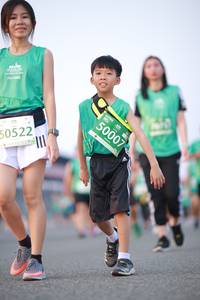 BIB: 50007, 50522
                            <button type="button" onclick="openModal(10542081)" class="btn btn-primary btn-sm float-right btn-popup" data-toggle="modal" data-target=".modal-high-quality">
                        <i class="fas fa-shopping-cart"></i> Add to Cart
                    </button>
                                            <button type="button" onclick="isThisMe(10542081, true)" class="btn btn-success btn-sm float-right btn-popup btn-isme hidden" data-toggle="tooltip" data-placement="bottom" title="นี่คือรูปของคุณใช่ไหม คลิกที่นี่เพื่อเอาเข้าอัลบั้ม">
                        <i class="fas fa-plus"></i> Add to album
                    </button>
                    <button type="button" onclick="isThisMe(10542081, false)" class="btn btn-warning btn-sm float-right btn-popup btn-isnotme hidden">
                        <i class="fas fa-ban"></i> Remove from album
                    </button>