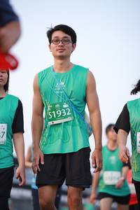 BIB: 51932
                            <button type="button" onclick="openModal(10541960)" class="btn btn-primary btn-sm float-right btn-popup" data-toggle="modal" data-target=".modal-high-quality">
                        <i class="fas fa-shopping-cart"></i> Add to Cart
                    </button>
                                            <button type="button" onclick="isThisMe(10541960, true)" class="btn btn-success btn-sm float-right btn-popup btn-isme hidden" data-toggle="tooltip" data-placement="bottom" title="นี่คือรูปของคุณใช่ไหม คลิกที่นี่เพื่อเอาเข้าอัลบั้ม">
                        <i class="fas fa-plus"></i> Add to album
                    </button>
                    <button type="button" onclick="isThisMe(10541960, false)" class="btn btn-warning btn-sm float-right btn-popup btn-isnotme hidden">
                        <i class="fas fa-ban"></i> Remove from album
                    </button>