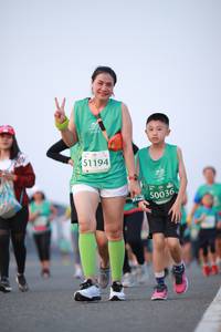 BIB: 51194, 50036
                            <button type="button" onclick="openModal(10542753)" class="btn btn-primary btn-sm float-right btn-popup" data-toggle="modal" data-target=".modal-high-quality">
                        <i class="fas fa-shopping-cart"></i> Add to Cart
                    </button>
                                            <button type="button" onclick="isThisMe(10542753, true)" class="btn btn-success btn-sm float-right btn-popup btn-isme hidden" data-toggle="tooltip" data-placement="bottom" title="นี่คือรูปของคุณใช่ไหม คลิกที่นี่เพื่อเอาเข้าอัลบั้ม">
                        <i class="fas fa-plus"></i> Add to album
                    </button>
                    <button type="button" onclick="isThisMe(10542753, false)" class="btn btn-warning btn-sm float-right btn-popup btn-isnotme hidden">
                        <i class="fas fa-ban"></i> Remove from album
                    </button>