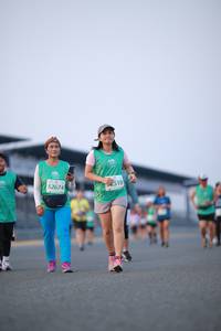 BIB: 510, 52674
                            <button type="button" onclick="openModal(10543261)" class="btn btn-primary btn-sm float-right btn-popup" data-toggle="modal" data-target=".modal-high-quality">
                        <i class="fas fa-shopping-cart"></i> Add to Cart
                    </button>
                                            <button type="button" onclick="isThisMe(10543261, true)" class="btn btn-success btn-sm float-right btn-popup btn-isme hidden" data-toggle="tooltip" data-placement="bottom" title="นี่คือรูปของคุณใช่ไหม คลิกที่นี่เพื่อเอาเข้าอัลบั้ม">
                        <i class="fas fa-plus"></i> Add to album
                    </button>
                    <button type="button" onclick="isThisMe(10543261, false)" class="btn btn-warning btn-sm float-right btn-popup btn-isnotme hidden">
                        <i class="fas fa-ban"></i> Remove from album
                    </button>