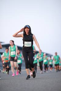 BIB: 52251
                            <button type="button" onclick="openModal(10541637)" class="btn btn-primary btn-sm float-right btn-popup" data-toggle="modal" data-target=".modal-high-quality">
                        <i class="fas fa-shopping-cart"></i> Add to Cart
                    </button>
                                            <button type="button" onclick="isThisMe(10541637, true)" class="btn btn-success btn-sm float-right btn-popup btn-isme hidden" data-toggle="tooltip" data-placement="bottom" title="นี่คือรูปของคุณใช่ไหม คลิกที่นี่เพื่อเอาเข้าอัลบั้ม">
                        <i class="fas fa-plus"></i> Add to album
                    </button>
                    <button type="button" onclick="isThisMe(10541637, false)" class="btn btn-warning btn-sm float-right btn-popup btn-isnotme hidden">
                        <i class="fas fa-ban"></i> Remove from album
                    </button>