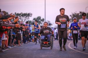 BIB: 42542, 43525, 43111, 332
                            <button type="button" onclick="openModal(12850761)" class="btn btn-primary btn-sm float-right btn-popup" data-toggle="modal" data-target=".modal-high-quality">
                        <i class="fas fa-shopping-cart"></i> Add to Cart
                    </button>
                                            <button type="button" onclick="isThisMe(12850761, true)" class="btn btn-success btn-sm float-right btn-popup btn-isme hidden" data-toggle="tooltip" data-placement="bottom" title="นี่คือรูปของคุณใช่ไหม คลิกที่นี่เพื่อเอาเข้าอัลบั้ม">
                        <i class="fas fa-plus"></i> Add to album
                    </button>
                    <button type="button" onclick="isThisMe(12850761, false)" class="btn btn-warning btn-sm float-right btn-popup btn-isnotme hidden">
                        <i class="fas fa-ban"></i> Remove from album
                    </button>