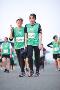 BIB: 3123, 52864
                            <button type="button" onclick="openModal(10542722)" class="btn btn-primary btn-sm float-right btn-popup" data-toggle="modal" data-target=".modal-high-quality">
                        <i class="fas fa-shopping-cart"></i> Add to Cart
                    </button>
                                            <button type="button" onclick="isThisMe(10542722, true)" class="btn btn-success btn-sm float-right btn-popup btn-isme hidden" data-toggle="tooltip" data-placement="bottom" title="นี่คือรูปของคุณใช่ไหม คลิกที่นี่เพื่อเอาเข้าอัลบั้ม">
                        <i class="fas fa-plus"></i> Add to album
                    </button>
                    <button type="button" onclick="isThisMe(10542722, false)" class="btn btn-warning btn-sm float-right btn-popup btn-isnotme hidden">
                        <i class="fas fa-ban"></i> Remove from album
                    </button>