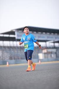 BIB: 70978, 
                            <button type="button" onclick="openModal(10540775)" class="btn btn-primary btn-sm float-right btn-popup" data-toggle="modal" data-target=".modal-high-quality">
                        <i class="fas fa-shopping-cart"></i> Add to Cart
                    </button>
                                            <button type="button" onclick="isThisMe(10540775, true)" class="btn btn-success btn-sm float-right btn-popup btn-isme hidden" data-toggle="tooltip" data-placement="bottom" title="นี่คือรูปของคุณใช่ไหม คลิกที่นี่เพื่อเอาเข้าอัลบั้ม">
                        <i class="fas fa-plus"></i> Add to album
                    </button>
                    <button type="button" onclick="isThisMe(10540775, false)" class="btn btn-warning btn-sm float-right btn-popup btn-isnotme hidden">
                        <i class="fas fa-ban"></i> Remove from album
                    </button>