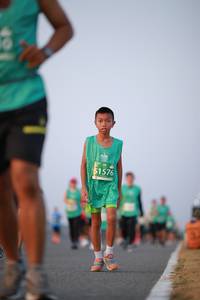 BIB: 51576
                            <button type="button" onclick="openModal(10540722)" class="btn btn-primary btn-sm float-right btn-popup" data-toggle="modal" data-target=".modal-high-quality">
                        <i class="fas fa-shopping-cart"></i> Add to Cart
                    </button>
                                            <button type="button" onclick="isThisMe(10540722, true)" class="btn btn-success btn-sm float-right btn-popup btn-isme hidden" data-toggle="tooltip" data-placement="bottom" title="นี่คือรูปของคุณใช่ไหม คลิกที่นี่เพื่อเอาเข้าอัลบั้ม">
                        <i class="fas fa-plus"></i> Add to album
                    </button>
                    <button type="button" onclick="isThisMe(10540722, false)" class="btn btn-warning btn-sm float-right btn-popup btn-isnotme hidden">
                        <i class="fas fa-ban"></i> Remove from album
                    </button>