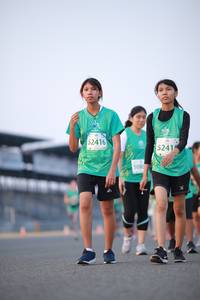 BIB: 52416, 52415, 5085
                            <button type="button" onclick="openModal(10542272)" class="btn btn-primary btn-sm float-right btn-popup" data-toggle="modal" data-target=".modal-high-quality">
                        <i class="fas fa-shopping-cart"></i> Add to Cart
                    </button>
                                            <button type="button" onclick="isThisMe(10542272, true)" class="btn btn-success btn-sm float-right btn-popup btn-isme hidden" data-toggle="tooltip" data-placement="bottom" title="นี่คือรูปของคุณใช่ไหม คลิกที่นี่เพื่อเอาเข้าอัลบั้ม">
                        <i class="fas fa-plus"></i> Add to album
                    </button>
                    <button type="button" onclick="isThisMe(10542272, false)" class="btn btn-warning btn-sm float-right btn-popup btn-isnotme hidden">
                        <i class="fas fa-ban"></i> Remove from album
                    </button>