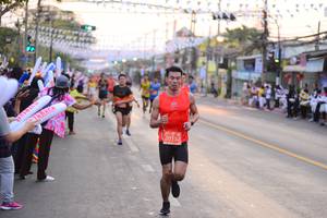 BIB: 20152
                            <button type="button" onclick="openModal(12437368)" class="btn btn-primary btn-sm float-right btn-popup" data-toggle="modal" data-target=".modal-high-quality">
                        <i class="fas fa-shopping-cart"></i> Add to Cart
                    </button>
                                            <button type="button" onclick="isThisMe(12437368, true)" class="btn btn-success btn-sm float-right btn-popup btn-isme hidden" data-toggle="tooltip" data-placement="bottom" title="นี่คือรูปของคุณใช่ไหม คลิกที่นี่เพื่อเอาเข้าอัลบั้ม">
                        <i class="fas fa-plus"></i> Add to album
                    </button>
                    <button type="button" onclick="isThisMe(12437368, false)" class="btn btn-warning btn-sm float-right btn-popup btn-isnotme hidden">
                        <i class="fas fa-ban"></i> Remove from album
                    </button>
