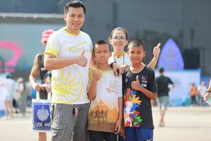 BIB: 
                            <button type="button" onclick="openModal(12881504)" class="btn btn-primary btn-sm float-right btn-popup" data-toggle="modal" data-target=".modal-high-quality">
                        <i class="fas fa-shopping-cart"></i> Add to Cart
                    </button>
                                            <button type="button" onclick="isThisMe(12881504, true)" class="btn btn-success btn-sm float-right btn-popup btn-isme hidden" data-toggle="tooltip" data-placement="bottom" title="นี่คือรูปของคุณใช่ไหม คลิกที่นี่เพื่อเอาเข้าอัลบั้ม">
                        <i class="fas fa-plus"></i> Add to album
                    </button>
                    <button type="button" onclick="isThisMe(12881504, false)" class="btn btn-warning btn-sm float-right btn-popup btn-isnotme hidden">
                        <i class="fas fa-ban"></i> Remove from album
                    </button>