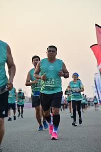 BIB: 52024, 5197
                            <button type="button" onclick="openModal(10487740)" class="btn btn-primary btn-sm float-right btn-popup" data-toggle="modal" data-target=".modal-high-quality">
                        <i class="fas fa-shopping-cart"></i> Add to Cart
                    </button>
                                            <button type="button" onclick="isThisMe(10487740, true)" class="btn btn-success btn-sm float-right btn-popup btn-isme hidden" data-toggle="tooltip" data-placement="bottom" title="นี่คือรูปของคุณใช่ไหม คลิกที่นี่เพื่อเอาเข้าอัลบั้ม">
                        <i class="fas fa-plus"></i> Add to album
                    </button>
                    <button type="button" onclick="isThisMe(10487740, false)" class="btn btn-warning btn-sm float-right btn-popup btn-isnotme hidden">
                        <i class="fas fa-ban"></i> Remove from album
                    </button>