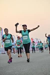 BIB: 50809, 50791
                            <button type="button" onclick="openModal(10510164)" class="btn btn-primary btn-sm float-right btn-popup" data-toggle="modal" data-target=".modal-high-quality">
                        <i class="fas fa-shopping-cart"></i> Add to Cart
                    </button>
                                            <button type="button" onclick="isThisMe(10510164, true)" class="btn btn-success btn-sm float-right btn-popup btn-isme hidden" data-toggle="tooltip" data-placement="bottom" title="นี่คือรูปของคุณใช่ไหม คลิกที่นี่เพื่อเอาเข้าอัลบั้ม">
                        <i class="fas fa-plus"></i> Add to album
                    </button>
                    <button type="button" onclick="isThisMe(10510164, false)" class="btn btn-warning btn-sm float-right btn-popup btn-isnotme hidden">
                        <i class="fas fa-ban"></i> Remove from album
                    </button>