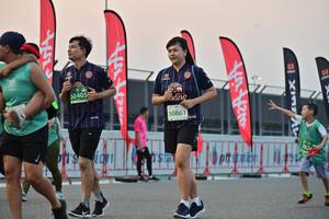 BIB: 50405, 50861, 7026
                            <button type="button" onclick="openModal(10529009)" class="btn btn-primary btn-sm float-right btn-popup" data-toggle="modal" data-target=".modal-high-quality">
                        <i class="fas fa-shopping-cart"></i> Add to Cart
                    </button>
                                            <button type="button" onclick="isThisMe(10529009, true)" class="btn btn-success btn-sm float-right btn-popup btn-isme hidden" data-toggle="tooltip" data-placement="bottom" title="นี่คือรูปของคุณใช่ไหม คลิกที่นี่เพื่อเอาเข้าอัลบั้ม">
                        <i class="fas fa-plus"></i> Add to album
                    </button>
                    <button type="button" onclick="isThisMe(10529009, false)" class="btn btn-warning btn-sm float-right btn-popup btn-isnotme hidden">
                        <i class="fas fa-ban"></i> Remove from album
                    </button>