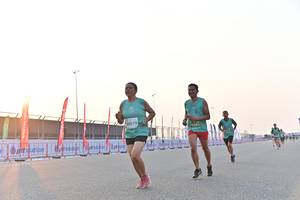 BIB: 0979, 70285
                            <button type="button" onclick="openModal(10471334)" class="btn btn-primary btn-sm float-right btn-popup" data-toggle="modal" data-target=".modal-high-quality">
                        <i class="fas fa-shopping-cart"></i> Add to Cart
                    </button>
                                            <button type="button" onclick="isThisMe(10471334, true)" class="btn btn-success btn-sm float-right btn-popup btn-isme hidden" data-toggle="tooltip" data-placement="bottom" title="นี่คือรูปของคุณใช่ไหม คลิกที่นี่เพื่อเอาเข้าอัลบั้ม">
                        <i class="fas fa-plus"></i> Add to album
                    </button>
                    <button type="button" onclick="isThisMe(10471334, false)" class="btn btn-warning btn-sm float-right btn-popup btn-isnotme hidden">
                        <i class="fas fa-ban"></i> Remove from album
                    </button>