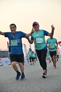 BIB: 52721, 50428, 50446, 
                            <button type="button" onclick="openModal(10510561)" class="btn btn-primary btn-sm float-right btn-popup" data-toggle="modal" data-target=".modal-high-quality">
                        <i class="fas fa-shopping-cart"></i> Add to Cart
                    </button>
                                            <button type="button" onclick="isThisMe(10510561, true)" class="btn btn-success btn-sm float-right btn-popup btn-isme hidden" data-toggle="tooltip" data-placement="bottom" title="นี่คือรูปของคุณใช่ไหม คลิกที่นี่เพื่อเอาเข้าอัลบั้ม">
                        <i class="fas fa-plus"></i> Add to album
                    </button>
                    <button type="button" onclick="isThisMe(10510561, false)" class="btn btn-warning btn-sm float-right btn-popup btn-isnotme hidden">
                        <i class="fas fa-ban"></i> Remove from album
                    </button>