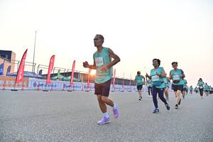 BIB: 1195
                            <button type="button" onclick="openModal(10492870)" class="btn btn-primary btn-sm float-right btn-popup" data-toggle="modal" data-target=".modal-high-quality">
                        <i class="fas fa-shopping-cart"></i> Add to Cart
                    </button>
                                            <button type="button" onclick="isThisMe(10492870, true)" class="btn btn-success btn-sm float-right btn-popup btn-isme hidden" data-toggle="tooltip" data-placement="bottom" title="นี่คือรูปของคุณใช่ไหม คลิกที่นี่เพื่อเอาเข้าอัลบั้ม">
                        <i class="fas fa-plus"></i> Add to album
                    </button>
                    <button type="button" onclick="isThisMe(10492870, false)" class="btn btn-warning btn-sm float-right btn-popup btn-isnotme hidden">
                        <i class="fas fa-ban"></i> Remove from album
                    </button>