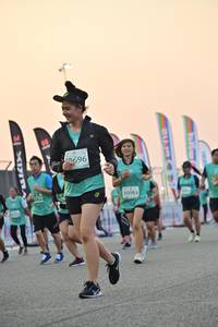 BIB: 0696, 50984
                            <button type="button" onclick="openModal(10509786)" class="btn btn-primary btn-sm float-right btn-popup" data-toggle="modal" data-target=".modal-high-quality">
                        <i class="fas fa-shopping-cart"></i> Add to Cart
                    </button>
                                            <button type="button" onclick="isThisMe(10509786, true)" class="btn btn-success btn-sm float-right btn-popup btn-isme hidden" data-toggle="tooltip" data-placement="bottom" title="นี่คือรูปของคุณใช่ไหม คลิกที่นี่เพื่อเอาเข้าอัลบั้ม">
                        <i class="fas fa-plus"></i> Add to album
                    </button>
                    <button type="button" onclick="isThisMe(10509786, false)" class="btn btn-warning btn-sm float-right btn-popup btn-isnotme hidden">
                        <i class="fas fa-ban"></i> Remove from album
                    </button>