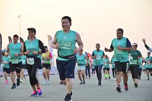 BIB: 51944, 50469, 1972, 335, 50455
                            <button type="button" onclick="openModal(10492395)" class="btn btn-primary btn-sm float-right btn-popup" data-toggle="modal" data-target=".modal-high-quality">
                        <i class="fas fa-shopping-cart"></i> Add to Cart
                    </button>
                                            <button type="button" onclick="isThisMe(10492395, true)" class="btn btn-success btn-sm float-right btn-popup btn-isme hidden" data-toggle="tooltip" data-placement="bottom" title="นี่คือรูปของคุณใช่ไหม คลิกที่นี่เพื่อเอาเข้าอัลบั้ม">
                        <i class="fas fa-plus"></i> Add to album
                    </button>
                    <button type="button" onclick="isThisMe(10492395, false)" class="btn btn-warning btn-sm float-right btn-popup btn-isnotme hidden">
                        <i class="fas fa-ban"></i> Remove from album
                    </button>