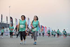 BIB: 51180, 31195
                            <button type="button" onclick="openModal(10528511)" class="btn btn-primary btn-sm float-right btn-popup" data-toggle="modal" data-target=".modal-high-quality">
                        <i class="fas fa-shopping-cart"></i> Add to Cart
                    </button>
                                            <button type="button" onclick="isThisMe(10528511, true)" class="btn btn-success btn-sm float-right btn-popup btn-isme hidden" data-toggle="tooltip" data-placement="bottom" title="นี่คือรูปของคุณใช่ไหม คลิกที่นี่เพื่อเอาเข้าอัลบั้ม">
                        <i class="fas fa-plus"></i> Add to album
                    </button>
                    <button type="button" onclick="isThisMe(10528511, false)" class="btn btn-warning btn-sm float-right btn-popup btn-isnotme hidden">
                        <i class="fas fa-ban"></i> Remove from album
                    </button>