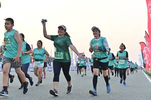 BIB: 618, 51977, 52431, 51288
                            <button type="button" onclick="openModal(10492455)" class="btn btn-primary btn-sm float-right btn-popup" data-toggle="modal" data-target=".modal-high-quality">
                        <i class="fas fa-shopping-cart"></i> Add to Cart
                    </button>
                                            <button type="button" onclick="isThisMe(10492455, true)" class="btn btn-success btn-sm float-right btn-popup btn-isme hidden" data-toggle="tooltip" data-placement="bottom" title="นี่คือรูปของคุณใช่ไหม คลิกที่นี่เพื่อเอาเข้าอัลบั้ม">
                        <i class="fas fa-plus"></i> Add to album
                    </button>
                    <button type="button" onclick="isThisMe(10492455, false)" class="btn btn-warning btn-sm float-right btn-popup btn-isnotme hidden">
                        <i class="fas fa-ban"></i> Remove from album
                    </button>