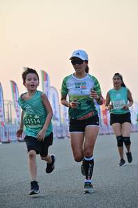 BIB: 51514, 52546
                            <button type="button" onclick="openModal(10489852)" class="btn btn-primary btn-sm float-right btn-popup" data-toggle="modal" data-target=".modal-high-quality">
                        <i class="fas fa-shopping-cart"></i> Add to Cart
                    </button>
                                            <button type="button" onclick="isThisMe(10489852, true)" class="btn btn-success btn-sm float-right btn-popup btn-isme hidden" data-toggle="tooltip" data-placement="bottom" title="นี่คือรูปของคุณใช่ไหม คลิกที่นี่เพื่อเอาเข้าอัลบั้ม">
                        <i class="fas fa-plus"></i> Add to album
                    </button>
                    <button type="button" onclick="isThisMe(10489852, false)" class="btn btn-warning btn-sm float-right btn-popup btn-isnotme hidden">
                        <i class="fas fa-ban"></i> Remove from album
                    </button>