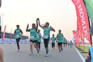 BIB: 1204
                            <button type="button" onclick="openModal(10480546)" class="btn btn-primary btn-sm float-right btn-popup" data-toggle="modal" data-target=".modal-high-quality">
                        <i class="fas fa-shopping-cart"></i> Add to Cart
                    </button>
                                            <button type="button" onclick="isThisMe(10480546, true)" class="btn btn-success btn-sm float-right btn-popup btn-isme hidden" data-toggle="tooltip" data-placement="bottom" title="นี่คือรูปของคุณใช่ไหม คลิกที่นี่เพื่อเอาเข้าอัลบั้ม">
                        <i class="fas fa-plus"></i> Add to album
                    </button>
                    <button type="button" onclick="isThisMe(10480546, false)" class="btn btn-warning btn-sm float-right btn-popup btn-isnotme hidden">
                        <i class="fas fa-ban"></i> Remove from album
                    </button>