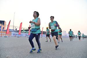 BIB: 3195, 2682
                            <button type="button" onclick="openModal(10492963)" class="btn btn-primary btn-sm float-right btn-popup" data-toggle="modal" data-target=".modal-high-quality">
                        <i class="fas fa-shopping-cart"></i> Add to Cart
                    </button>
                                            <button type="button" onclick="isThisMe(10492963, true)" class="btn btn-success btn-sm float-right btn-popup btn-isme hidden" data-toggle="tooltip" data-placement="bottom" title="นี่คือรูปของคุณใช่ไหม คลิกที่นี่เพื่อเอาเข้าอัลบั้ม">
                        <i class="fas fa-plus"></i> Add to album
                    </button>
                    <button type="button" onclick="isThisMe(10492963, false)" class="btn btn-warning btn-sm float-right btn-popup btn-isnotme hidden">
                        <i class="fas fa-ban"></i> Remove from album
                    </button>