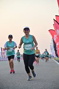 BIB: 50625, 0726
                            <button type="button" onclick="openModal(10483091)" class="btn btn-primary btn-sm float-right btn-popup" data-toggle="modal" data-target=".modal-high-quality">
                        <i class="fas fa-shopping-cart"></i> Add to Cart
                    </button>
                                            <button type="button" onclick="isThisMe(10483091, true)" class="btn btn-success btn-sm float-right btn-popup btn-isme hidden" data-toggle="tooltip" data-placement="bottom" title="นี่คือรูปของคุณใช่ไหม คลิกที่นี่เพื่อเอาเข้าอัลบั้ม">
                        <i class="fas fa-plus"></i> Add to album
                    </button>
                    <button type="button" onclick="isThisMe(10483091, false)" class="btn btn-warning btn-sm float-right btn-popup btn-isnotme hidden">
                        <i class="fas fa-ban"></i> Remove from album
                    </button>