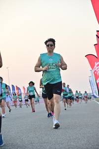 BIB: 2102
                            <button type="button" onclick="openModal(10495065)" class="btn btn-primary btn-sm float-right btn-popup" data-toggle="modal" data-target=".modal-high-quality">
                        <i class="fas fa-shopping-cart"></i> Add to Cart
                    </button>
                                            <button type="button" onclick="isThisMe(10495065, true)" class="btn btn-success btn-sm float-right btn-popup btn-isme hidden" data-toggle="tooltip" data-placement="bottom" title="นี่คือรูปของคุณใช่ไหม คลิกที่นี่เพื่อเอาเข้าอัลบั้ม">
                        <i class="fas fa-plus"></i> Add to album
                    </button>
                    <button type="button" onclick="isThisMe(10495065, false)" class="btn btn-warning btn-sm float-right btn-popup btn-isnotme hidden">
                        <i class="fas fa-ban"></i> Remove from album
                    </button>