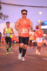 BIB: 25900
                            <button type="button" onclick="openModal(10898709)" class="btn btn-primary btn-sm float-right btn-popup" data-toggle="modal" data-target=".modal-high-quality">
                        <i class="fas fa-shopping-cart"></i> Add to Cart
                    </button>
                                            <button type="button" onclick="isThisMe(10898709, true)" class="btn btn-success btn-sm float-right btn-popup btn-isme hidden" data-toggle="tooltip" data-placement="bottom" title="นี่คือรูปของคุณใช่ไหม คลิกที่นี่เพื่อเอาเข้าอัลบั้ม">
                        <i class="fas fa-plus"></i> Add to album
                    </button>
                    <button type="button" onclick="isThisMe(10898709, false)" class="btn btn-warning btn-sm float-right btn-popup btn-isnotme hidden">
                        <i class="fas fa-ban"></i> Remove from album
                    </button>