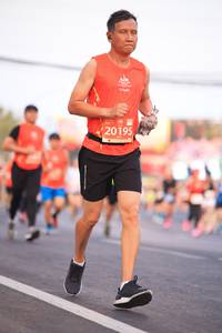 BIB: 20195
                            <button type="button" onclick="openModal(11104186)" class="btn btn-primary btn-sm float-right btn-popup" data-toggle="modal" data-target=".modal-high-quality">
                        <i class="fas fa-shopping-cart"></i> Add to Cart
                    </button>
                                            <button type="button" onclick="isThisMe(11104186, true)" class="btn btn-success btn-sm float-right btn-popup btn-isme hidden" data-toggle="tooltip" data-placement="bottom" title="นี่คือรูปของคุณใช่ไหม คลิกที่นี่เพื่อเอาเข้าอัลบั้ม">
                        <i class="fas fa-plus"></i> Add to album
                    </button>
                    <button type="button" onclick="isThisMe(11104186, false)" class="btn btn-warning btn-sm float-right btn-popup btn-isnotme hidden">
                        <i class="fas fa-ban"></i> Remove from album
                    </button>