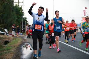 BIB: 22452, 45060, 41074
                            <button type="button" onclick="openModal(12530386)" class="btn btn-primary btn-sm float-right btn-popup" data-toggle="modal" data-target=".modal-high-quality">
                        <i class="fas fa-shopping-cart"></i> Add to Cart
                    </button>
                                            <button type="button" onclick="isThisMe(12530386, true)" class="btn btn-success btn-sm float-right btn-popup btn-isme hidden" data-toggle="tooltip" data-placement="bottom" title="นี่คือรูปของคุณใช่ไหม คลิกที่นี่เพื่อเอาเข้าอัลบั้ม">
                        <i class="fas fa-plus"></i> Add to album
                    </button>
                    <button type="button" onclick="isThisMe(12530386, false)" class="btn btn-warning btn-sm float-right btn-popup btn-isnotme hidden">
                        <i class="fas fa-ban"></i> Remove from album
                    </button>