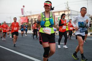 BIB: 45319, 24909
                            <button type="button" onclick="openModal(12532701)" class="btn btn-primary btn-sm float-right btn-popup" data-toggle="modal" data-target=".modal-high-quality">
                        <i class="fas fa-shopping-cart"></i> Add to Cart
                    </button>
                                            <button type="button" onclick="isThisMe(12532701, true)" class="btn btn-success btn-sm float-right btn-popup btn-isme hidden" data-toggle="tooltip" data-placement="bottom" title="นี่คือรูปของคุณใช่ไหม คลิกที่นี่เพื่อเอาเข้าอัลบั้ม">
                        <i class="fas fa-plus"></i> Add to album
                    </button>
                    <button type="button" onclick="isThisMe(12532701, false)" class="btn btn-warning btn-sm float-right btn-popup btn-isnotme hidden">
                        <i class="fas fa-ban"></i> Remove from album
                    </button>