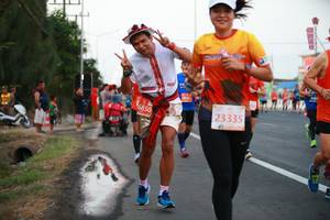 BIB: 204, 6850, 23335
                            <button type="button" onclick="openModal(12255693)" class="btn btn-primary btn-sm float-right btn-popup" data-toggle="modal" data-target=".modal-high-quality">
                        <i class="fas fa-shopping-cart"></i> Add to Cart
                    </button>
                                            <button type="button" onclick="isThisMe(12255693, true)" class="btn btn-success btn-sm float-right btn-popup btn-isme hidden" data-toggle="tooltip" data-placement="bottom" title="นี่คือรูปของคุณใช่ไหม คลิกที่นี่เพื่อเอาเข้าอัลบั้ม">
                        <i class="fas fa-plus"></i> Add to album
                    </button>
                    <button type="button" onclick="isThisMe(12255693, false)" class="btn btn-warning btn-sm float-right btn-popup btn-isnotme hidden">
                        <i class="fas fa-ban"></i> Remove from album
                    </button>