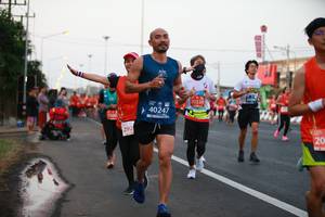 BIB: 4104, 20338, 40247, 2560, 292
                            <button type="button" onclick="openModal(12526627)" class="btn btn-primary btn-sm float-right btn-popup" data-toggle="modal" data-target=".modal-high-quality">
                        <i class="fas fa-shopping-cart"></i> Add to Cart
                    </button>
                                            <button type="button" onclick="isThisMe(12526627, true)" class="btn btn-success btn-sm float-right btn-popup btn-isme hidden" data-toggle="tooltip" data-placement="bottom" title="นี่คือรูปของคุณใช่ไหม คลิกที่นี่เพื่อเอาเข้าอัลบั้ม">
                        <i class="fas fa-plus"></i> Add to album
                    </button>
                    <button type="button" onclick="isThisMe(12526627, false)" class="btn btn-warning btn-sm float-right btn-popup btn-isnotme hidden">
                        <i class="fas fa-ban"></i> Remove from album
                    </button>