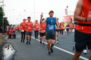 BIB: 803, 2572
                            <button type="button" onclick="openModal(12533253)" class="btn btn-primary btn-sm float-right btn-popup" data-toggle="modal" data-target=".modal-high-quality">
                        <i class="fas fa-shopping-cart"></i> Add to Cart
                    </button>
                                            <button type="button" onclick="isThisMe(12533253, true)" class="btn btn-success btn-sm float-right btn-popup btn-isme hidden" data-toggle="tooltip" data-placement="bottom" title="นี่คือรูปของคุณใช่ไหม คลิกที่นี่เพื่อเอาเข้าอัลบั้ม">
                        <i class="fas fa-plus"></i> Add to album
                    </button>
                    <button type="button" onclick="isThisMe(12533253, false)" class="btn btn-warning btn-sm float-right btn-popup btn-isnotme hidden">
                        <i class="fas fa-ban"></i> Remove from album
                    </button>
