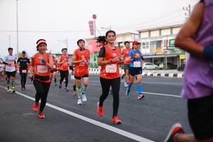 BIB: 28921, 23881
                            <button type="button" onclick="openModal(12250654)" class="btn btn-primary btn-sm float-right btn-popup" data-toggle="modal" data-target=".modal-high-quality">
                        <i class="fas fa-shopping-cart"></i> Add to Cart
                    </button>
                                            <button type="button" onclick="isThisMe(12250654, true)" class="btn btn-success btn-sm float-right btn-popup btn-isme hidden" data-toggle="tooltip" data-placement="bottom" title="นี่คือรูปของคุณใช่ไหม คลิกที่นี่เพื่อเอาเข้าอัลบั้ม">
                        <i class="fas fa-plus"></i> Add to album
                    </button>
                    <button type="button" onclick="isThisMe(12250654, false)" class="btn btn-warning btn-sm float-right btn-popup btn-isnotme hidden">
                        <i class="fas fa-ban"></i> Remove from album
                    </button>