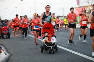 BIB: 1050
                            <button type="button" onclick="openModal(12531370)" class="btn btn-primary btn-sm float-right btn-popup" data-toggle="modal" data-target=".modal-high-quality">
                        <i class="fas fa-shopping-cart"></i> Add to Cart
                    </button>
                                            <button type="button" onclick="isThisMe(12531370, true)" class="btn btn-success btn-sm float-right btn-popup btn-isme hidden" data-toggle="tooltip" data-placement="bottom" title="นี่คือรูปของคุณใช่ไหม คลิกที่นี่เพื่อเอาเข้าอัลบั้ม">
                        <i class="fas fa-plus"></i> Add to album
                    </button>
                    <button type="button" onclick="isThisMe(12531370, false)" class="btn btn-warning btn-sm float-right btn-popup btn-isnotme hidden">
                        <i class="fas fa-ban"></i> Remove from album
                    </button>
