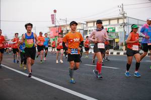 BIB: 100, 25715, 28282, 23661, 4419
                            <button type="button" onclick="openModal(12252017)" class="btn btn-primary btn-sm float-right btn-popup" data-toggle="modal" data-target=".modal-high-quality">
                        <i class="fas fa-shopping-cart"></i> Add to Cart
                    </button>
                                            <button type="button" onclick="isThisMe(12252017, true)" class="btn btn-success btn-sm float-right btn-popup btn-isme hidden" data-toggle="tooltip" data-placement="bottom" title="นี่คือรูปของคุณใช่ไหม คลิกที่นี่เพื่อเอาเข้าอัลบั้ม">
                        <i class="fas fa-plus"></i> Add to album
                    </button>
                    <button type="button" onclick="isThisMe(12252017, false)" class="btn btn-warning btn-sm float-right btn-popup btn-isnotme hidden">
                        <i class="fas fa-ban"></i> Remove from album
                    </button>