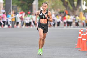 BIB: 20133
                            <button type="button" onclick="openModal(10686206)" class="btn btn-primary btn-sm float-right btn-popup" data-toggle="modal" data-target=".modal-high-quality">
                        <i class="fas fa-shopping-cart"></i> Add to Cart
                    </button>
                                            <button type="button" onclick="isThisMe(10686206, true)" class="btn btn-success btn-sm float-right btn-popup btn-isme hidden" data-toggle="tooltip" data-placement="bottom" title="นี่คือรูปของคุณใช่ไหม คลิกที่นี่เพื่อเอาเข้าอัลบั้ม">
                        <i class="fas fa-plus"></i> Add to album
                    </button>
                    <button type="button" onclick="isThisMe(10686206, false)" class="btn btn-warning btn-sm float-right btn-popup btn-isnotme hidden">
                        <i class="fas fa-ban"></i> Remove from album
                    </button>