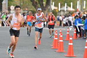 BIB: 25767, 20527
                            <button type="button" onclick="openModal(10693976)" class="btn btn-primary btn-sm float-right btn-popup" data-toggle="modal" data-target=".modal-high-quality">
                        <i class="fas fa-shopping-cart"></i> Add to Cart
                    </button>
                                            <button type="button" onclick="isThisMe(10693976, true)" class="btn btn-success btn-sm float-right btn-popup btn-isme hidden" data-toggle="tooltip" data-placement="bottom" title="นี่คือรูปของคุณใช่ไหม คลิกที่นี่เพื่อเอาเข้าอัลบั้ม">
                        <i class="fas fa-plus"></i> Add to album
                    </button>
                    <button type="button" onclick="isThisMe(10693976, false)" class="btn btn-warning btn-sm float-right btn-popup btn-isnotme hidden">
                        <i class="fas fa-ban"></i> Remove from album
                    </button>