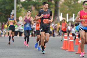 BIB: 21279, 2760, 44061
                            <button type="button" onclick="openModal(10693326)" class="btn btn-primary btn-sm float-right btn-popup" data-toggle="modal" data-target=".modal-high-quality">
                        <i class="fas fa-shopping-cart"></i> Add to Cart
                    </button>
                                            <button type="button" onclick="isThisMe(10693326, true)" class="btn btn-success btn-sm float-right btn-popup btn-isme hidden" data-toggle="tooltip" data-placement="bottom" title="นี่คือรูปของคุณใช่ไหม คลิกที่นี่เพื่อเอาเข้าอัลบั้ม">
                        <i class="fas fa-plus"></i> Add to album
                    </button>
                    <button type="button" onclick="isThisMe(10693326, false)" class="btn btn-warning btn-sm float-right btn-popup btn-isnotme hidden">
                        <i class="fas fa-ban"></i> Remove from album
                    </button>
