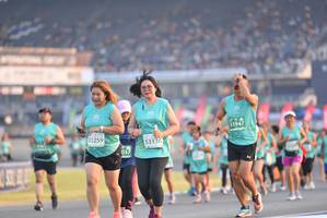 BIB: 51947, 53259, 53136, 037
                            <button type="button" onclick="openModal(10473981)" class="btn btn-primary btn-sm float-right btn-popup" data-toggle="modal" data-target=".modal-high-quality">
                        <i class="fas fa-shopping-cart"></i> Add to Cart
                    </button>
                                            <button type="button" onclick="isThisMe(10473981, true)" class="btn btn-success btn-sm float-right btn-popup btn-isme hidden" data-toggle="tooltip" data-placement="bottom" title="นี่คือรูปของคุณใช่ไหม คลิกที่นี่เพื่อเอาเข้าอัลบั้ม">
                        <i class="fas fa-plus"></i> Add to album
                    </button>
                    <button type="button" onclick="isThisMe(10473981, false)" class="btn btn-warning btn-sm float-right btn-popup btn-isnotme hidden">
                        <i class="fas fa-ban"></i> Remove from album
                    </button>