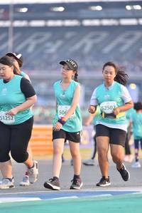 BIB: 52502, 506, 51252
                            <button type="button" onclick="openModal(10472701)" class="btn btn-primary btn-sm float-right btn-popup" data-toggle="modal" data-target=".modal-high-quality">
                        <i class="fas fa-shopping-cart"></i> Add to Cart
                    </button>
                                            <button type="button" onclick="isThisMe(10472701, true)" class="btn btn-success btn-sm float-right btn-popup btn-isme hidden" data-toggle="tooltip" data-placement="bottom" title="นี่คือรูปของคุณใช่ไหม คลิกที่นี่เพื่อเอาเข้าอัลบั้ม">
                        <i class="fas fa-plus"></i> Add to album
                    </button>
                    <button type="button" onclick="isThisMe(10472701, false)" class="btn btn-warning btn-sm float-right btn-popup btn-isnotme hidden">
                        <i class="fas fa-ban"></i> Remove from album
                    </button>