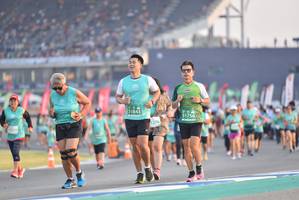 BIB: 51843, 1756, 1276
                            <button type="button" onclick="openModal(10473950)" class="btn btn-primary btn-sm float-right btn-popup" data-toggle="modal" data-target=".modal-high-quality">
                        <i class="fas fa-shopping-cart"></i> Add to Cart
                    </button>
                                            <button type="button" onclick="isThisMe(10473950, true)" class="btn btn-success btn-sm float-right btn-popup btn-isme hidden" data-toggle="tooltip" data-placement="bottom" title="นี่คือรูปของคุณใช่ไหม คลิกที่นี่เพื่อเอาเข้าอัลบั้ม">
                        <i class="fas fa-plus"></i> Add to album
                    </button>
                    <button type="button" onclick="isThisMe(10473950, false)" class="btn btn-warning btn-sm float-right btn-popup btn-isnotme hidden">
                        <i class="fas fa-ban"></i> Remove from album
                    </button>