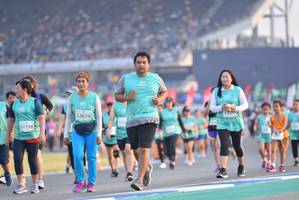 BIB: 5335, 52674, 51196
                            <button type="button" onclick="openModal(10473884)" class="btn btn-primary btn-sm float-right btn-popup" data-toggle="modal" data-target=".modal-high-quality">
                        <i class="fas fa-shopping-cart"></i> Add to Cart
                    </button>
                                            <button type="button" onclick="isThisMe(10473884, true)" class="btn btn-success btn-sm float-right btn-popup btn-isme hidden" data-toggle="tooltip" data-placement="bottom" title="นี่คือรูปของคุณใช่ไหม คลิกที่นี่เพื่อเอาเข้าอัลบั้ม">
                        <i class="fas fa-plus"></i> Add to album
                    </button>
                    <button type="button" onclick="isThisMe(10473884, false)" class="btn btn-warning btn-sm float-right btn-popup btn-isnotme hidden">
                        <i class="fas fa-ban"></i> Remove from album
                    </button>