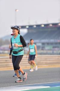 BIB: 526
                            <button type="button" onclick="openModal(10479414)" class="btn btn-primary btn-sm float-right btn-popup" data-toggle="modal" data-target=".modal-high-quality">
                        <i class="fas fa-shopping-cart"></i> Add to Cart
                    </button>
                                            <button type="button" onclick="isThisMe(10479414, true)" class="btn btn-success btn-sm float-right btn-popup btn-isme hidden" data-toggle="tooltip" data-placement="bottom" title="นี่คือรูปของคุณใช่ไหม คลิกที่นี่เพื่อเอาเข้าอัลบั้ม">
                        <i class="fas fa-plus"></i> Add to album
                    </button>
                    <button type="button" onclick="isThisMe(10479414, false)" class="btn btn-warning btn-sm float-right btn-popup btn-isnotme hidden">
                        <i class="fas fa-ban"></i> Remove from album
                    </button>