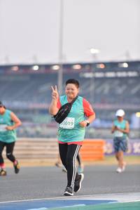 BIB: 3019
                            <button type="button" onclick="openModal(10479568)" class="btn btn-primary btn-sm float-right btn-popup" data-toggle="modal" data-target=".modal-high-quality">
                        <i class="fas fa-shopping-cart"></i> Add to Cart
                    </button>
                                            <button type="button" onclick="isThisMe(10479568, true)" class="btn btn-success btn-sm float-right btn-popup btn-isme hidden" data-toggle="tooltip" data-placement="bottom" title="นี่คือรูปของคุณใช่ไหม คลิกที่นี่เพื่อเอาเข้าอัลบั้ม">
                        <i class="fas fa-plus"></i> Add to album
                    </button>
                    <button type="button" onclick="isThisMe(10479568, false)" class="btn btn-warning btn-sm float-right btn-popup btn-isnotme hidden">
                        <i class="fas fa-ban"></i> Remove from album
                    </button>