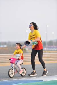 BIB: 50299, 5050
                            <button type="button" onclick="openModal(10479248)" class="btn btn-primary btn-sm float-right btn-popup" data-toggle="modal" data-target=".modal-high-quality">
                        <i class="fas fa-shopping-cart"></i> Add to Cart
                    </button>
                                            <button type="button" onclick="isThisMe(10479248, true)" class="btn btn-success btn-sm float-right btn-popup btn-isme hidden" data-toggle="tooltip" data-placement="bottom" title="นี่คือรูปของคุณใช่ไหม คลิกที่นี่เพื่อเอาเข้าอัลบั้ม">
                        <i class="fas fa-plus"></i> Add to album
                    </button>
                    <button type="button" onclick="isThisMe(10479248, false)" class="btn btn-warning btn-sm float-right btn-popup btn-isnotme hidden">
                        <i class="fas fa-ban"></i> Remove from album
                    </button>